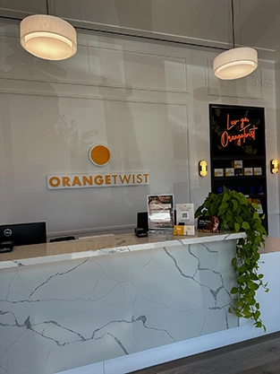 Tustin Front Desk Tustin