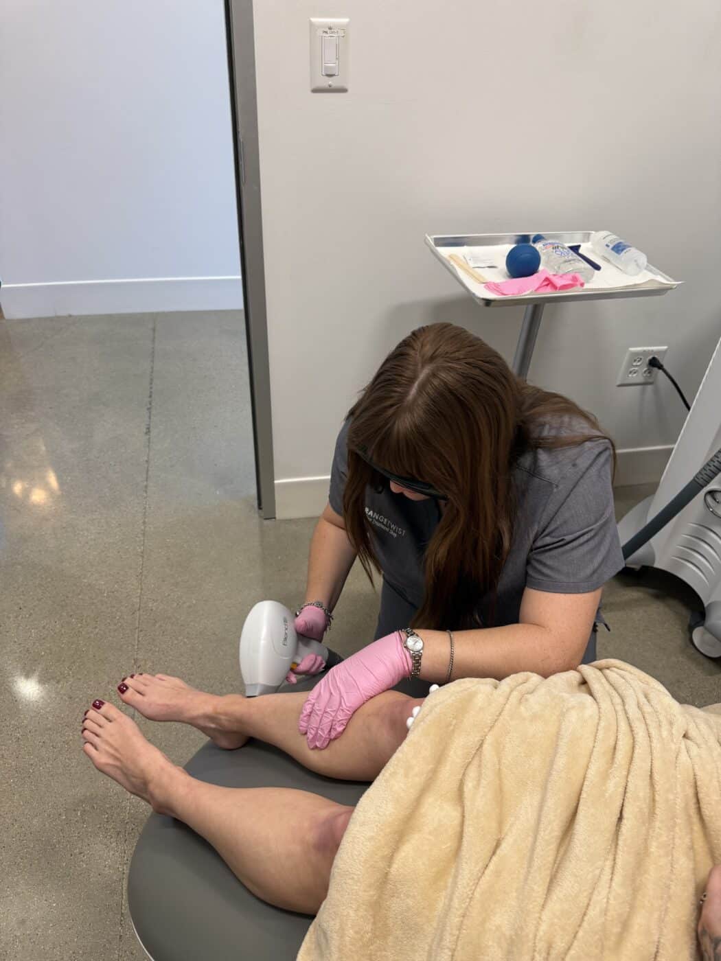 lower-leg-treatment-laser