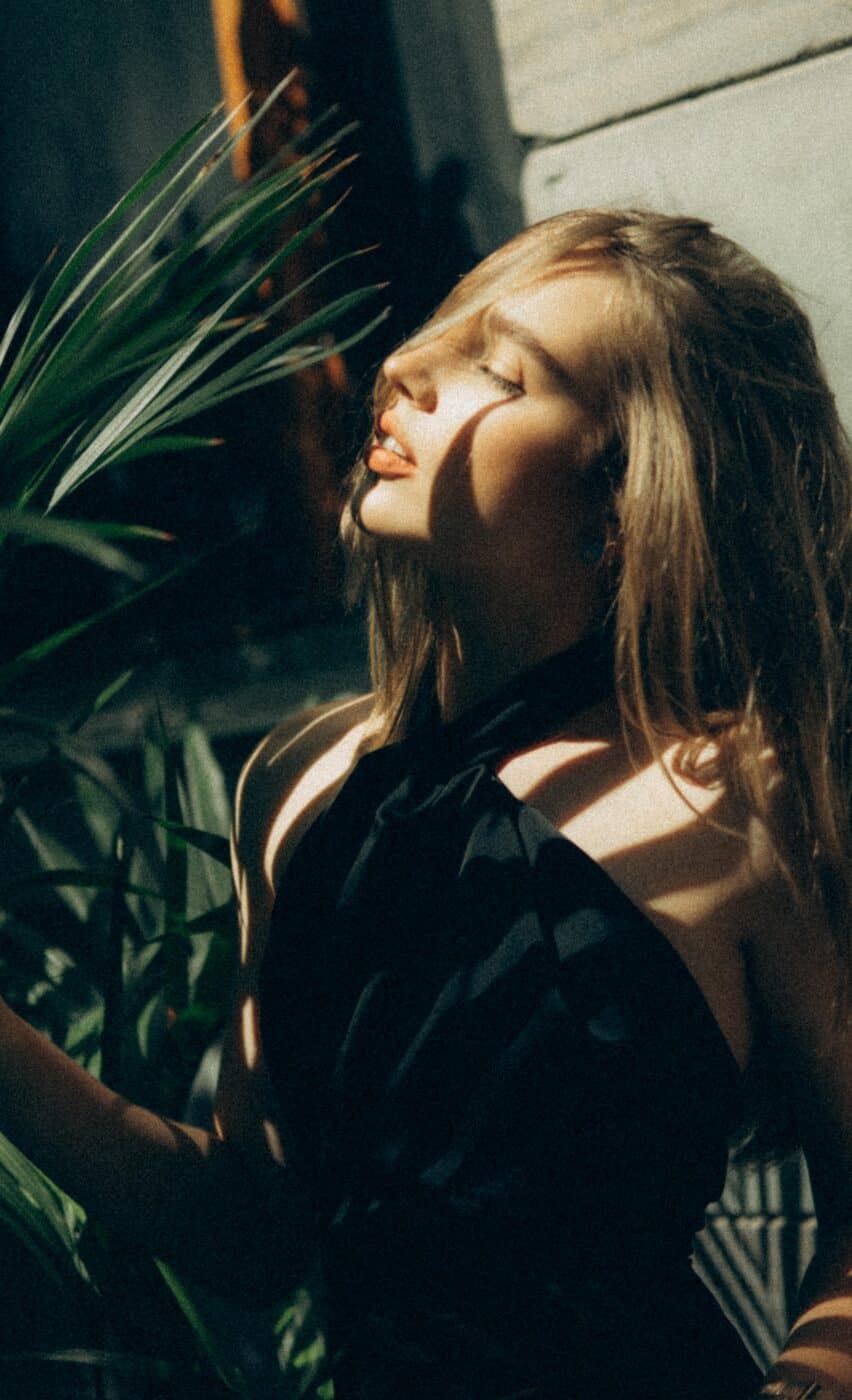 model-lifestyle-dappled-light