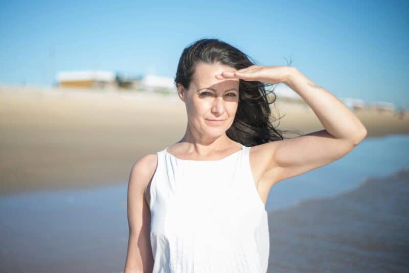 lifestyle-sun-exposure-beach