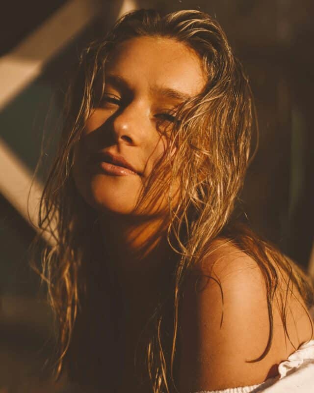 model-lifestyle-hair