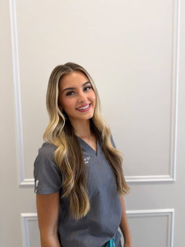 Ava-Mundy-team-headshot-irvine