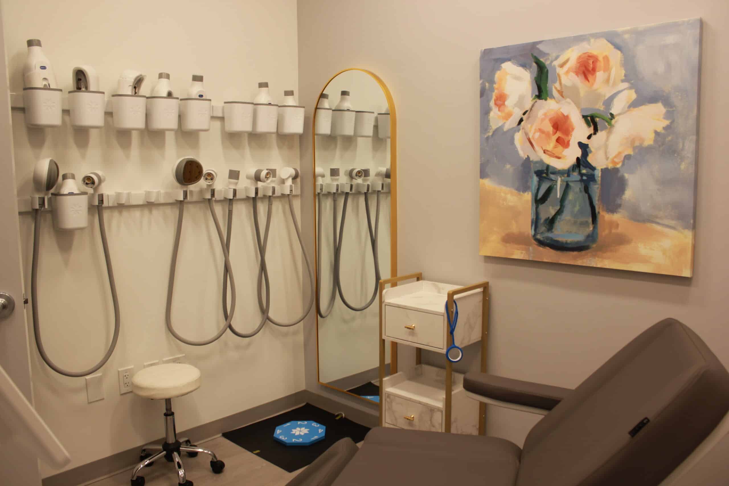 CS-Elite-straps-treatment-room
