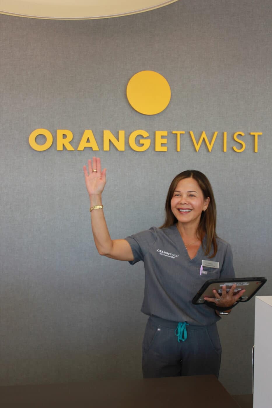 Reception-orangetwist-welcome-sign-7