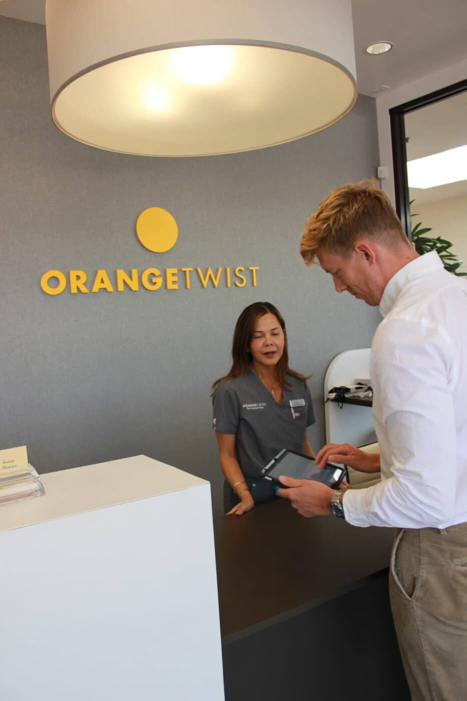 NewportBeach-ipad-front-desk